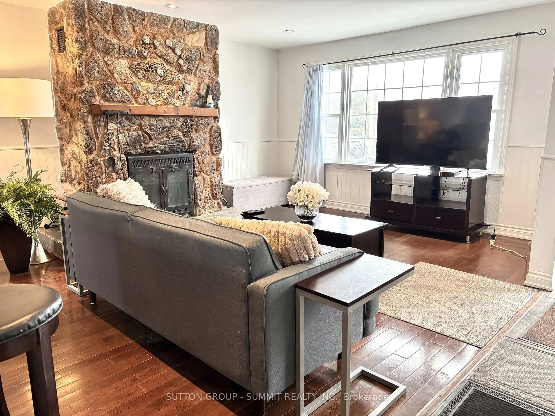 Photo 5 of 2958 King Street, Caledon, Rural Caledon — HOMEH
