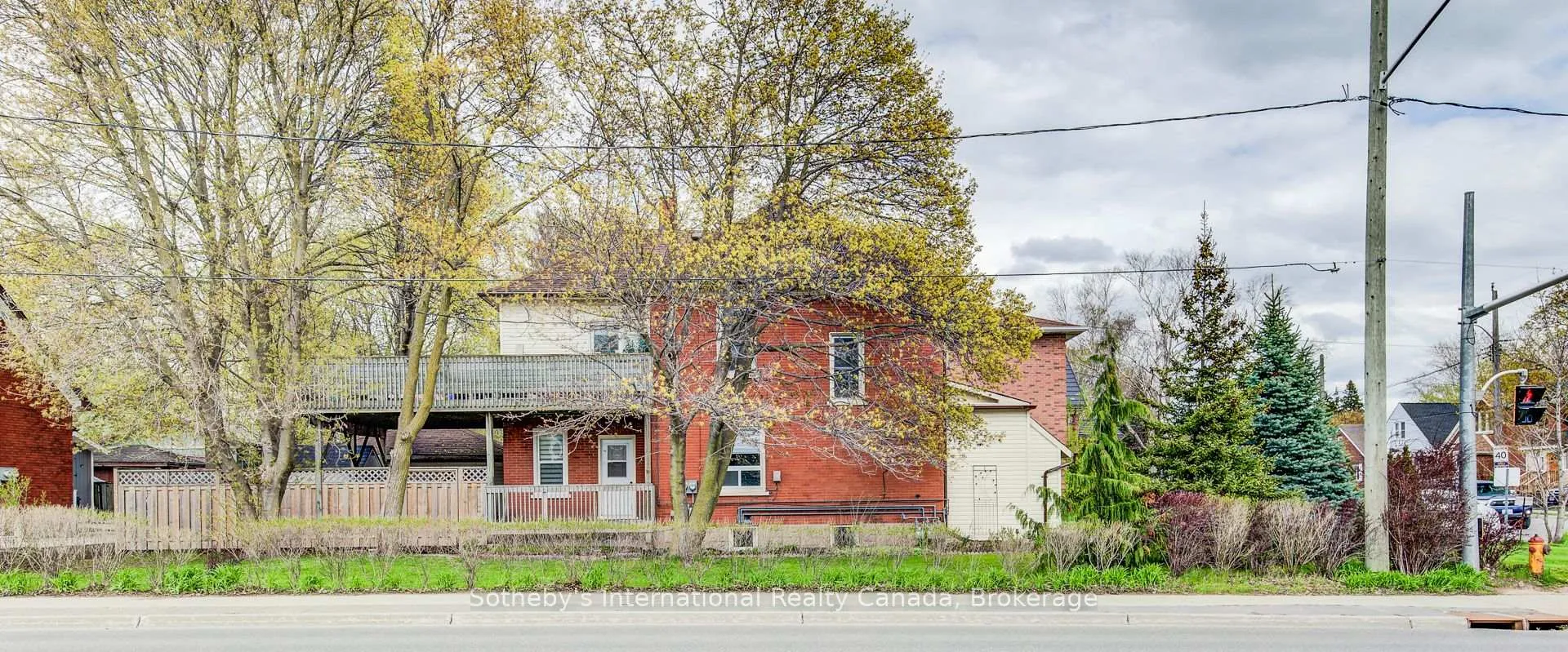 Photo 5 of 306 Guelph Street, Kitchener — HOMEH