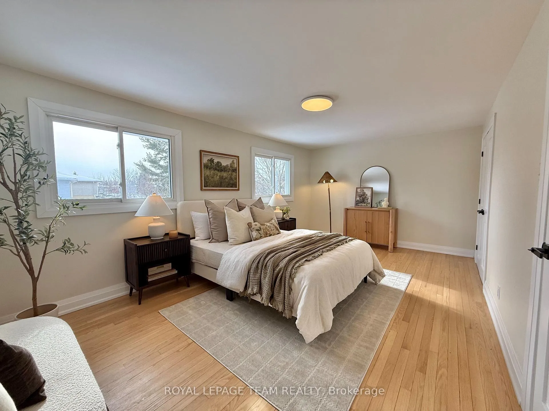 Photo 11 of 973 Eiffel Avenue, Ottawa, Carleton Square — HOMEH