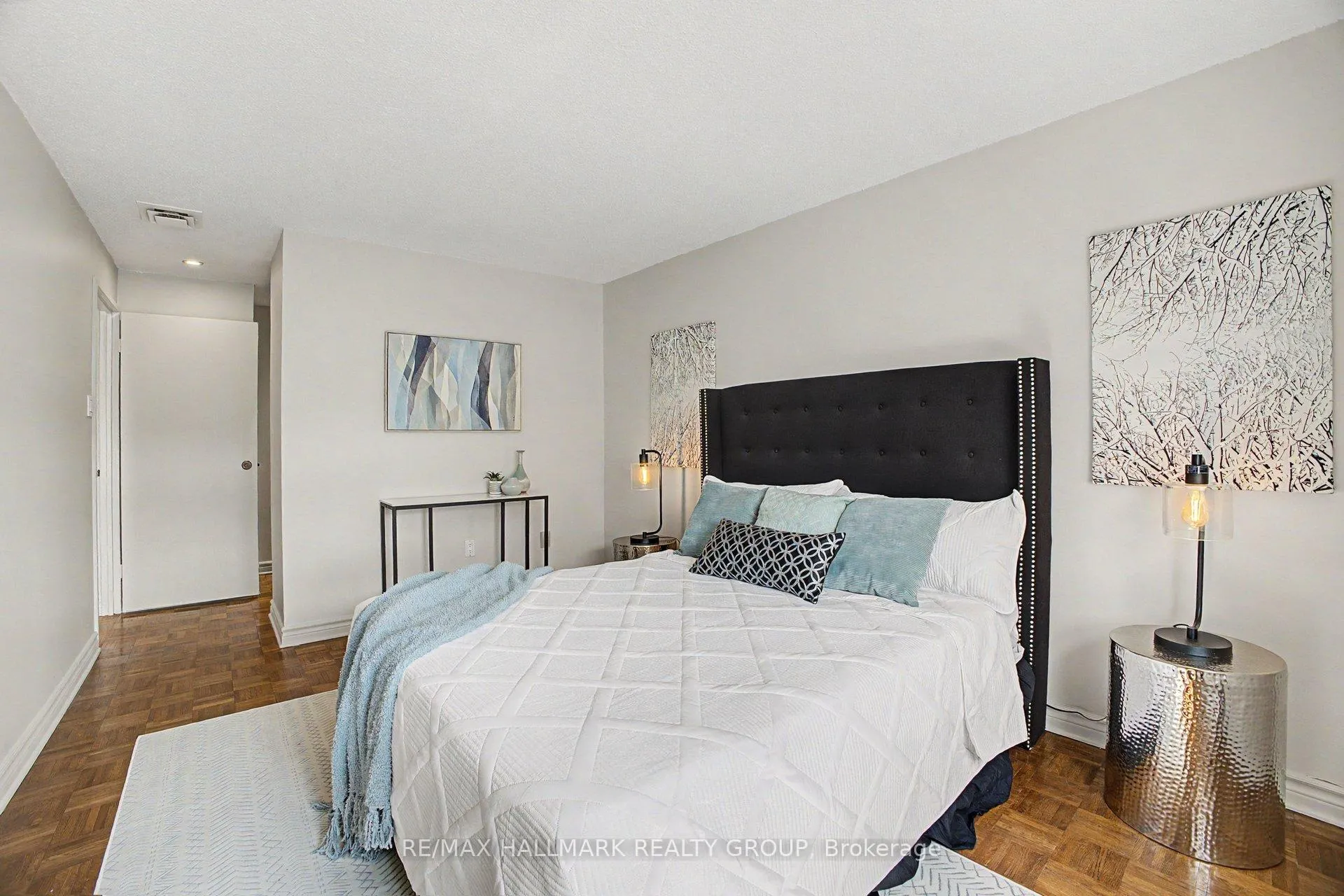 Photo 18 of Unit 405, 373 Laurier Avenue E, Ottawa, Sandy Hill — HOMEH