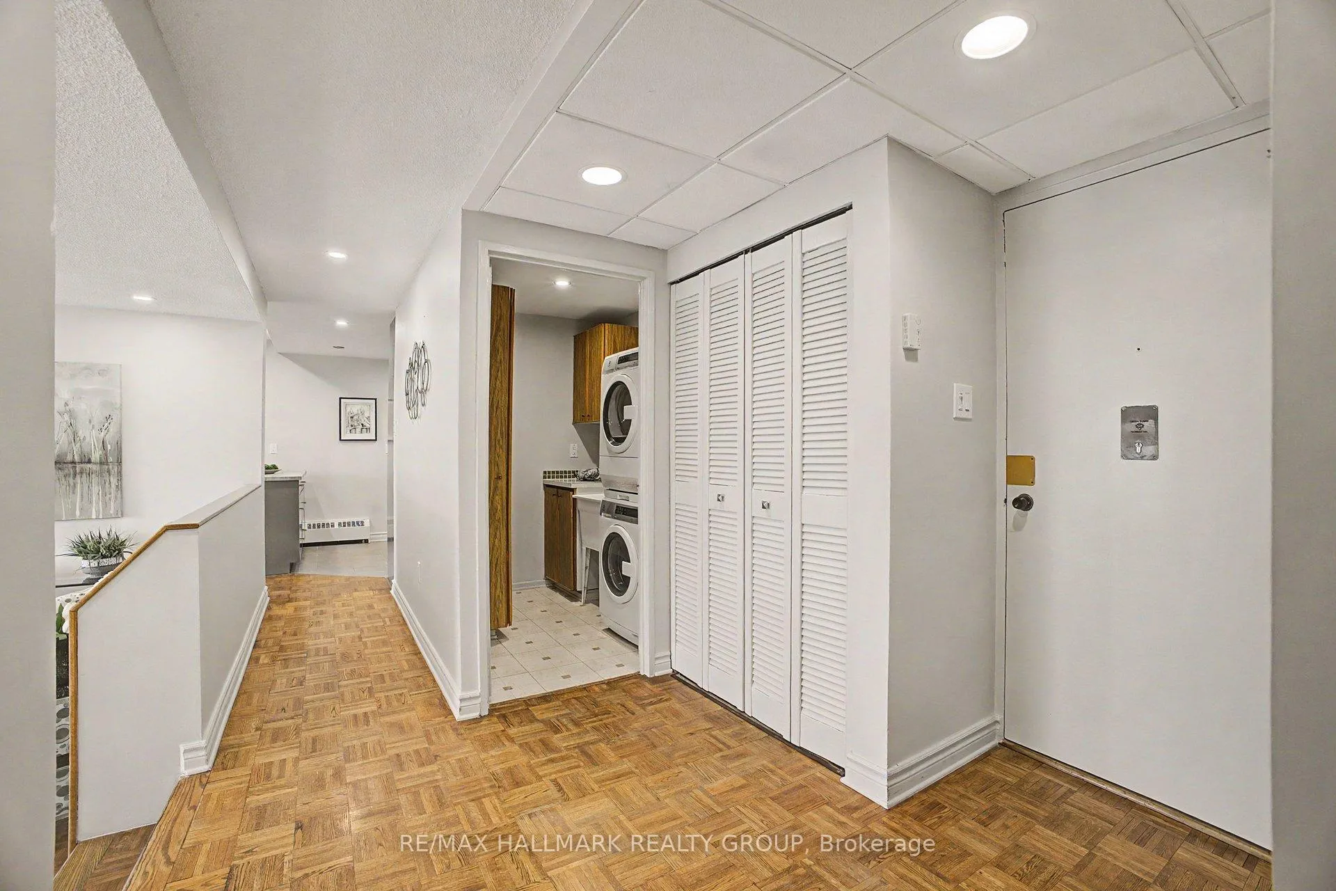 Photo 24 of Unit 405, 373 Laurier Avenue E, Ottawa, Sandy Hill — HOMEH