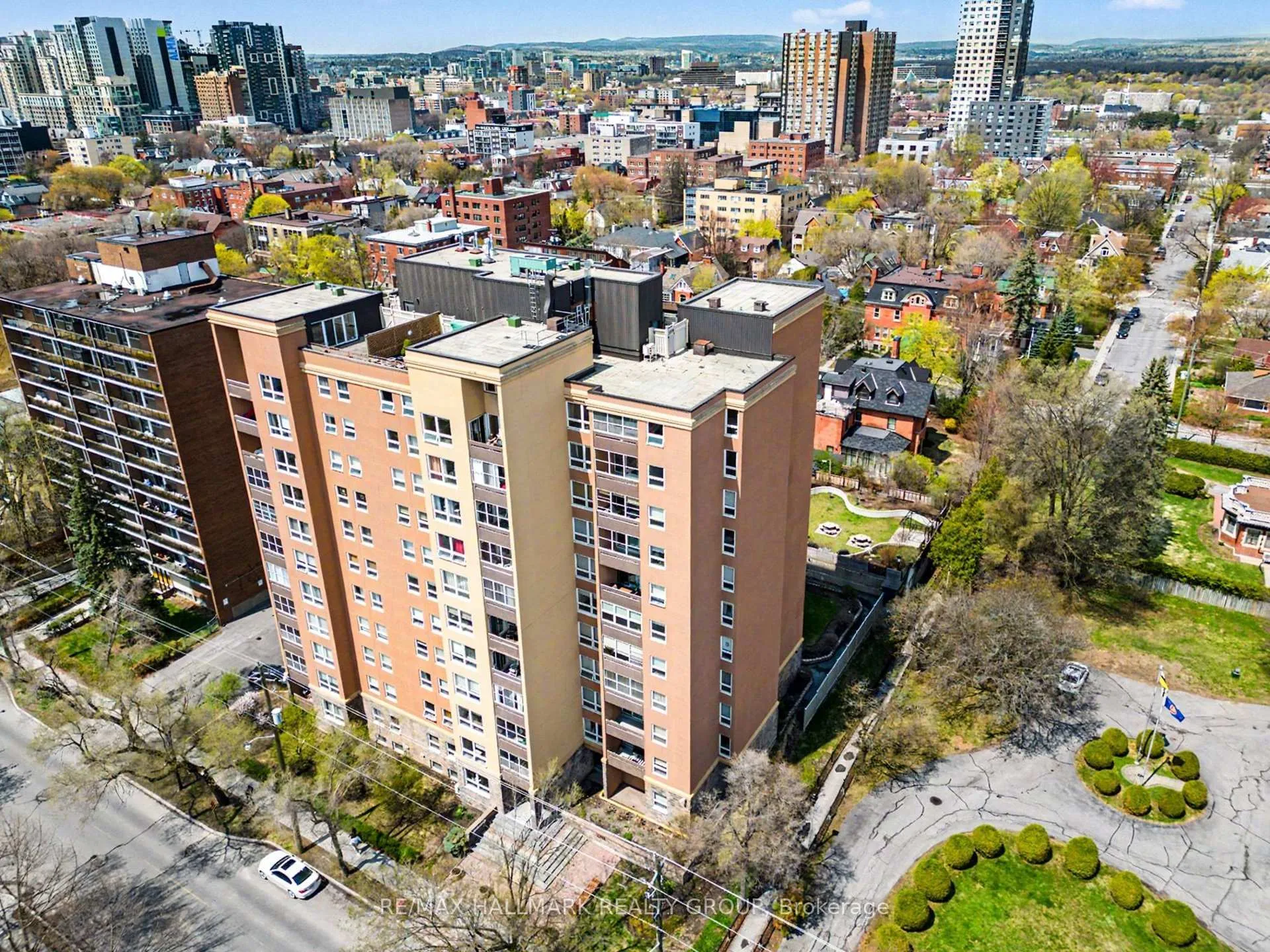 Photo 29 of Unit 405, 373 Laurier Avenue E, Ottawa, Sandy Hill — HOMEH