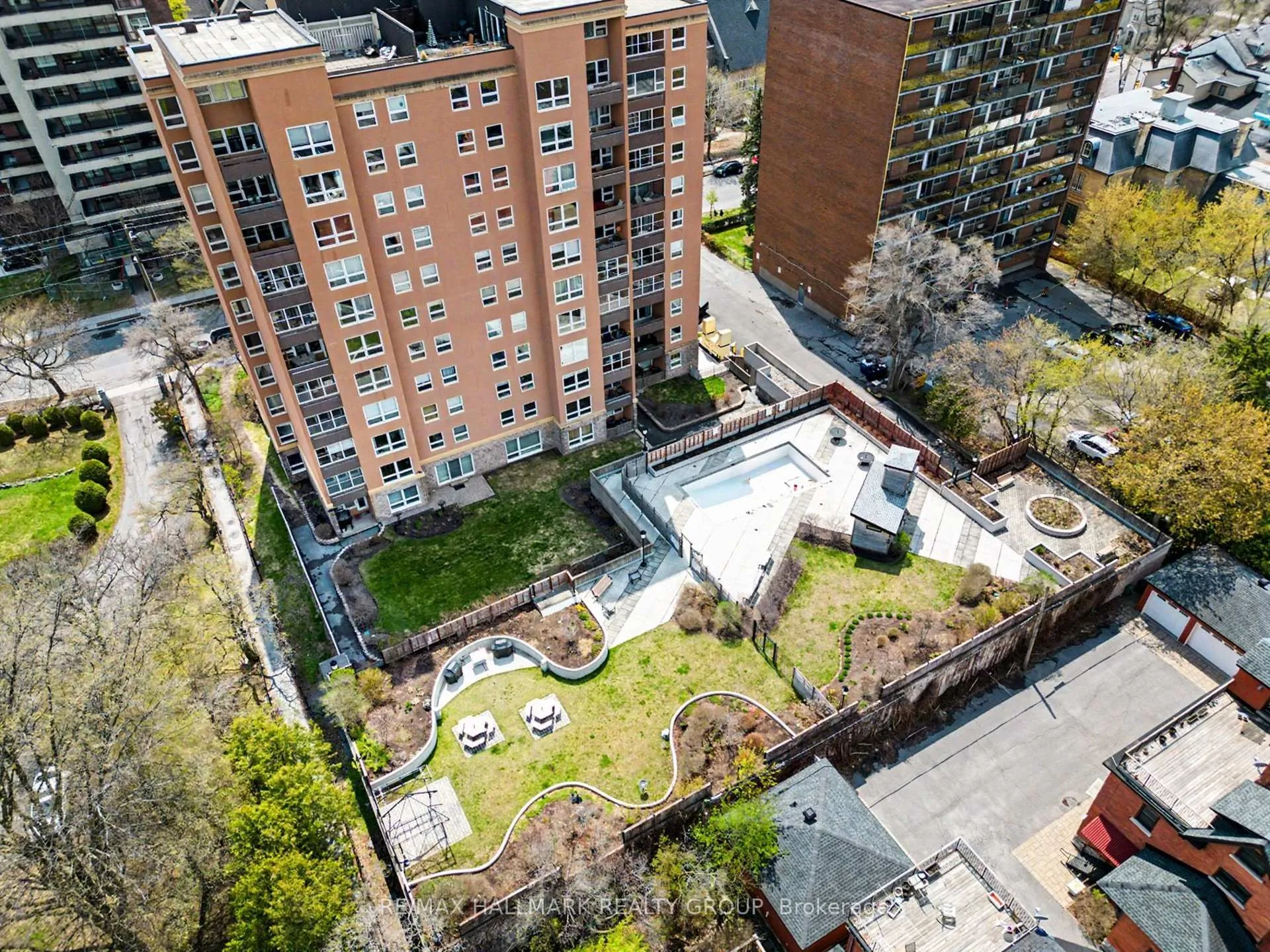 Photo 30 of Unit 405, 373 Laurier Avenue E, Ottawa, Sandy Hill — HOMEH