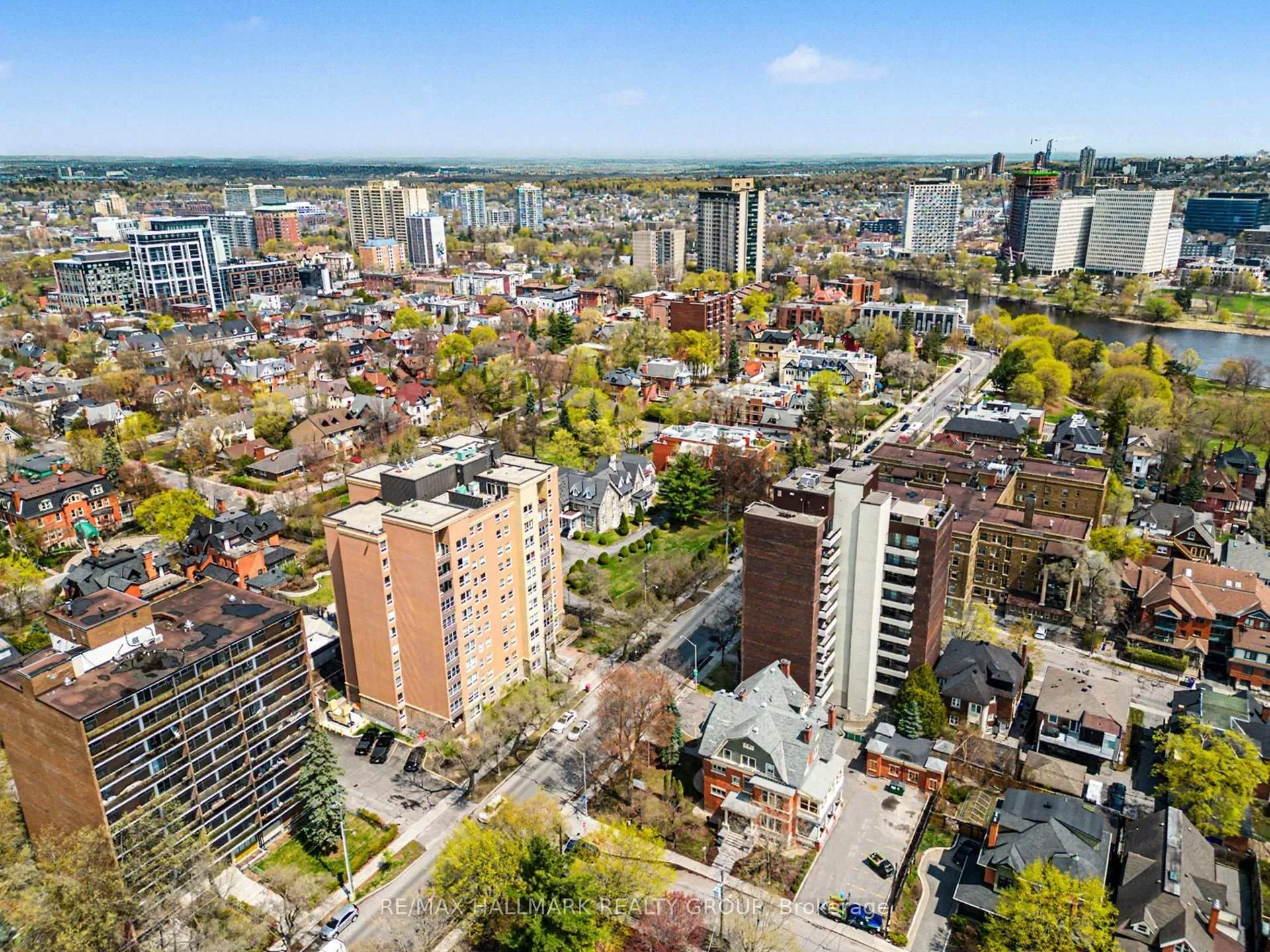 Photo 31 of Unit 405, 373 Laurier Avenue E, Ottawa, Sandy Hill — HOMEH