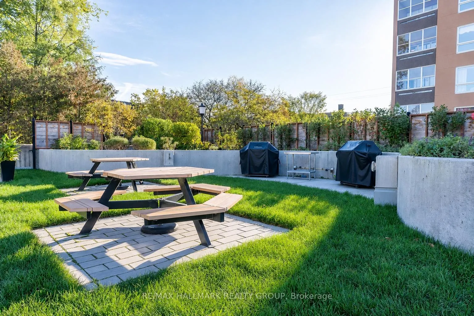 Photo 33 of Unit 405, 373 Laurier Avenue E, Ottawa, Sandy Hill — HOMEH