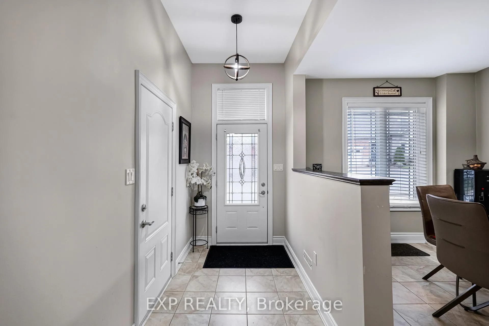 Photo 2 of 21 Upper Highland, New Tecumseth, Alliston — HOMEH