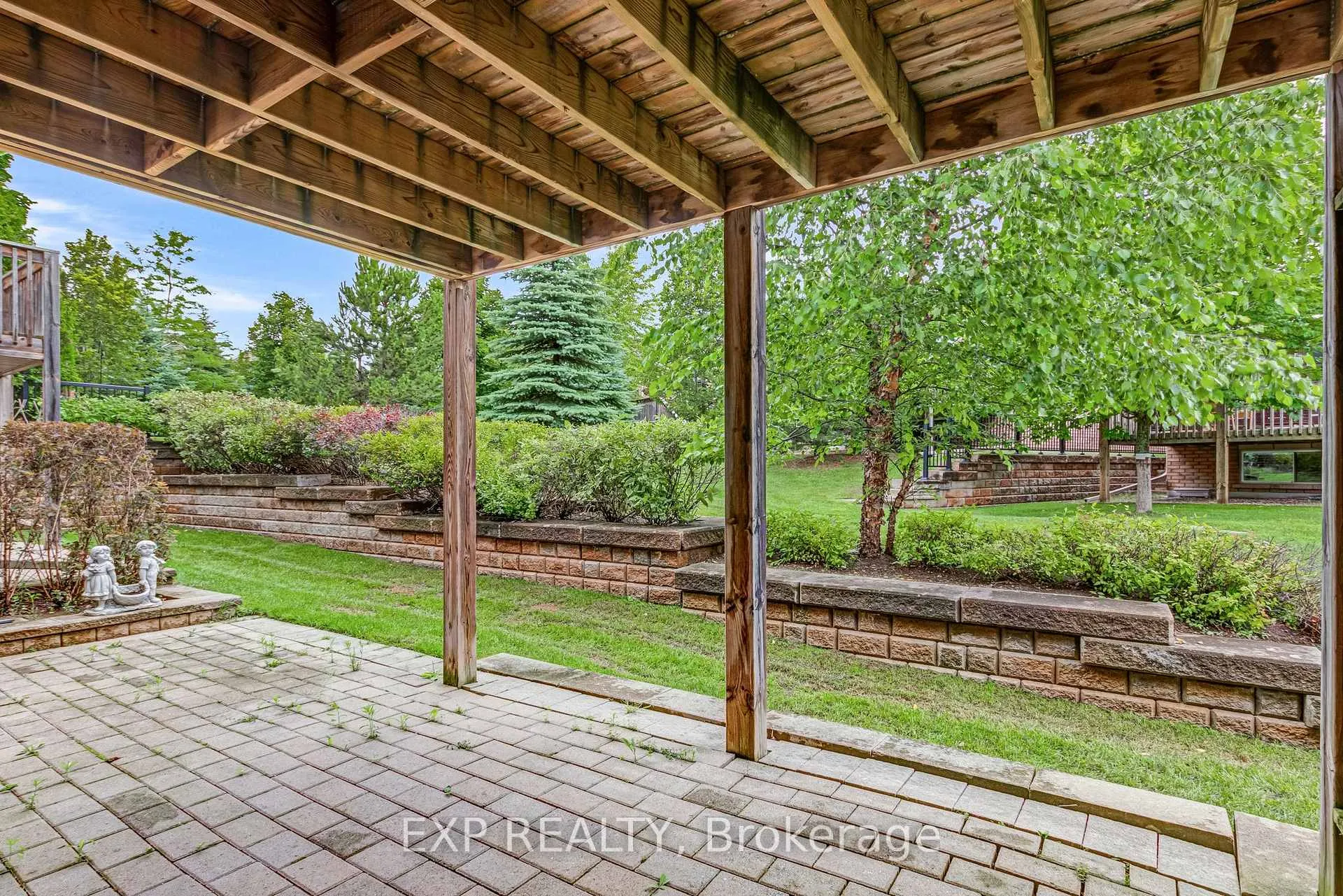Photo 29 of 21 Upper Highland, New Tecumseth, Alliston — HOMEH