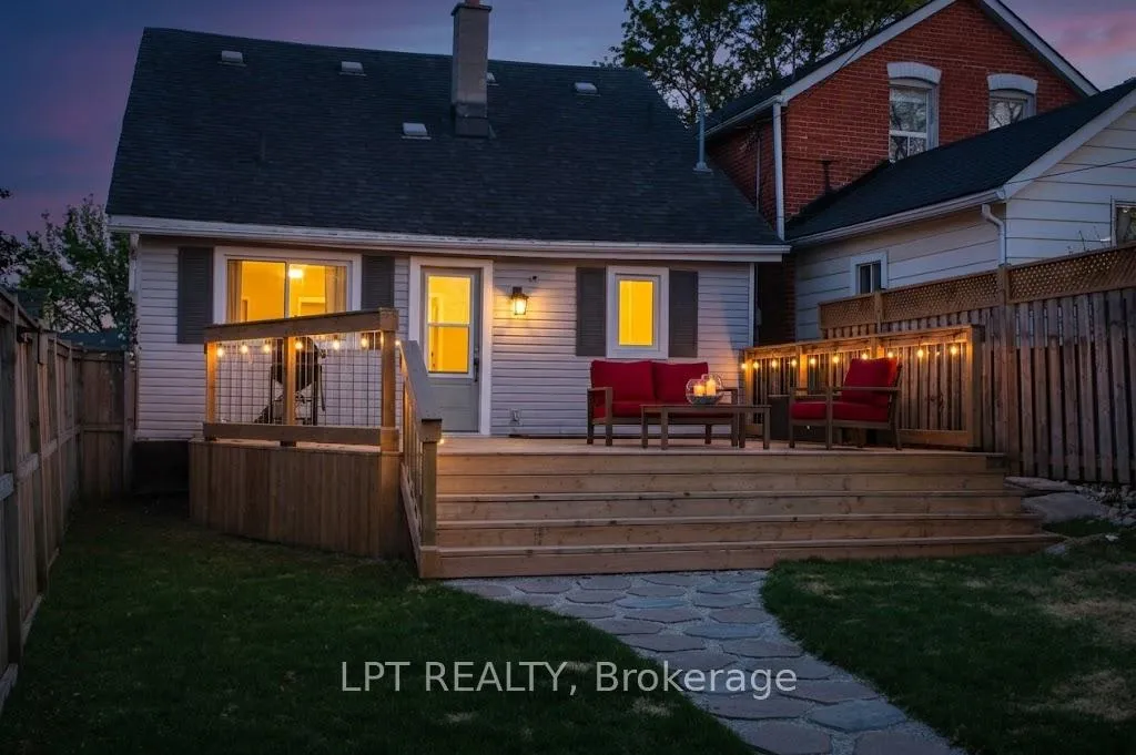 Photo 1 of 408 Main Street E, Shelburne — HOMEH