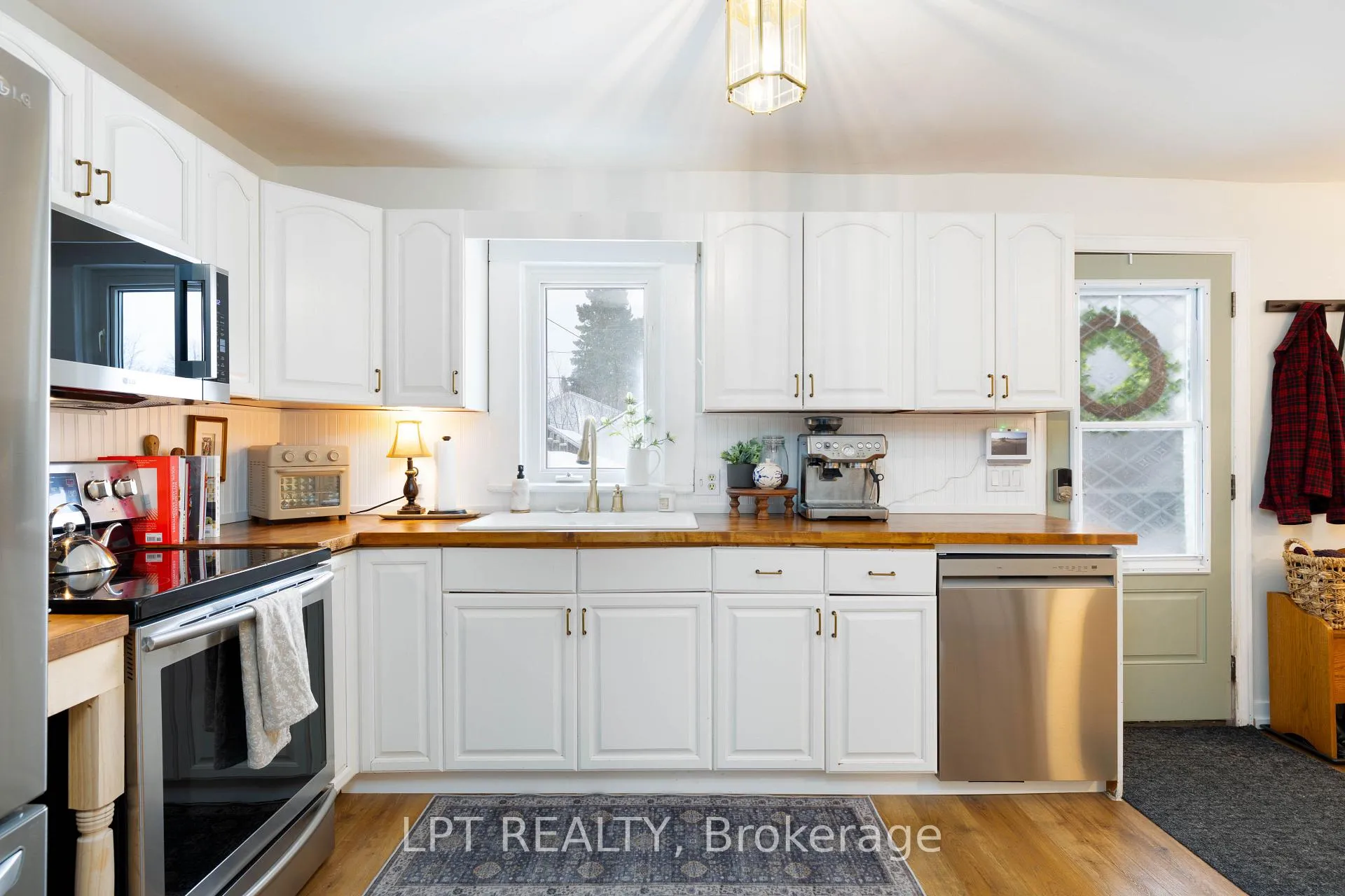 Photo 9 of 408 Main Street E, Shelburne — HOMEH