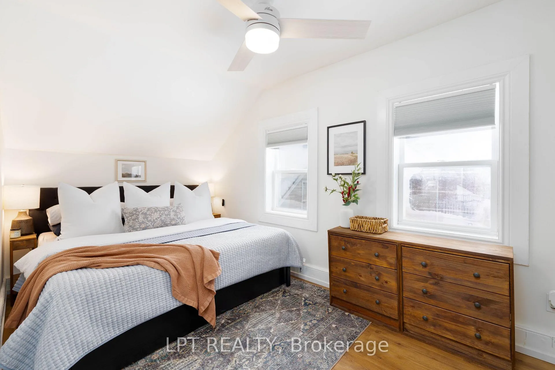 Photo 16 of 408 Main Street E, Shelburne — HOMEH