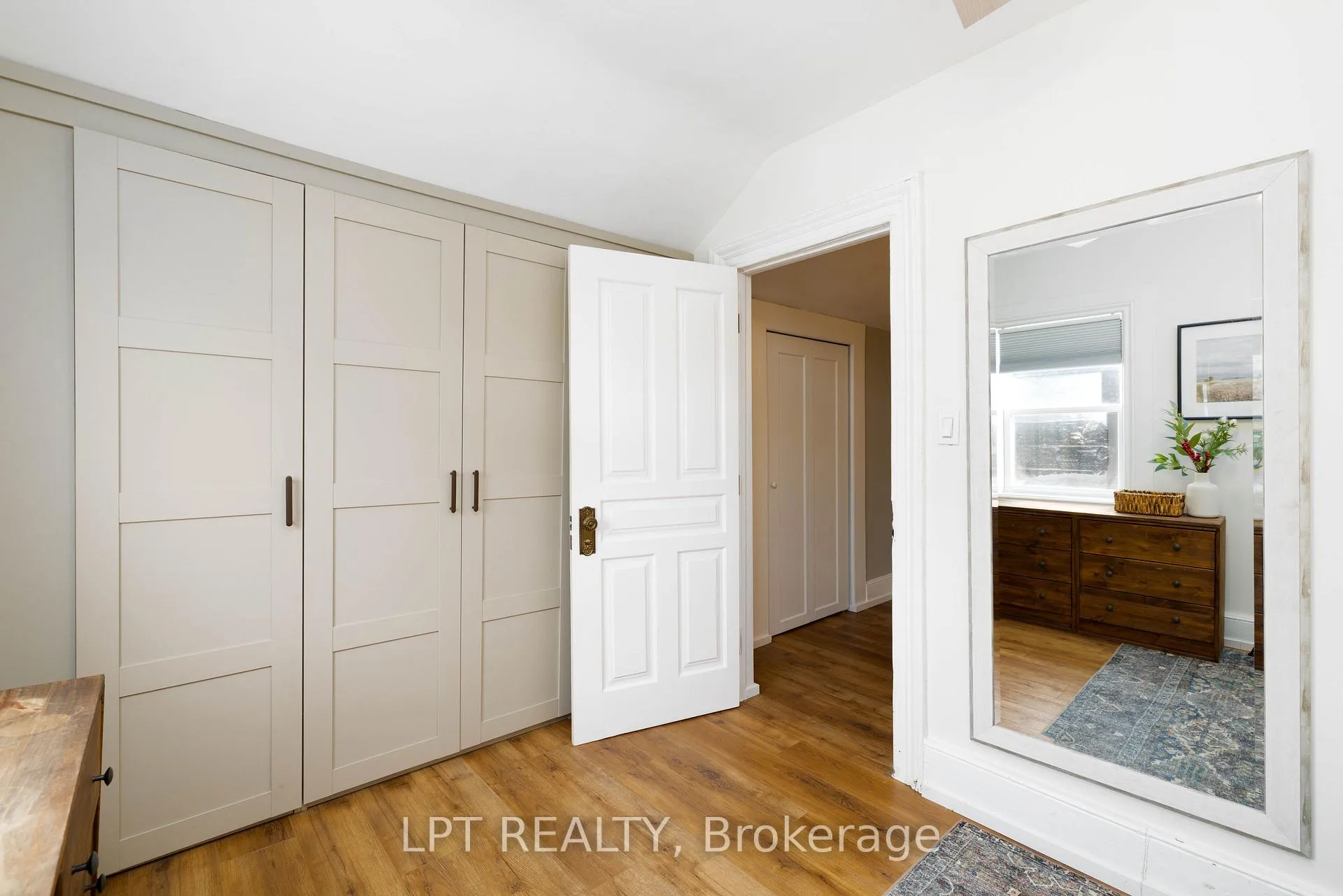 Photo 17 of 408 Main Street E, Shelburne — HOMEH