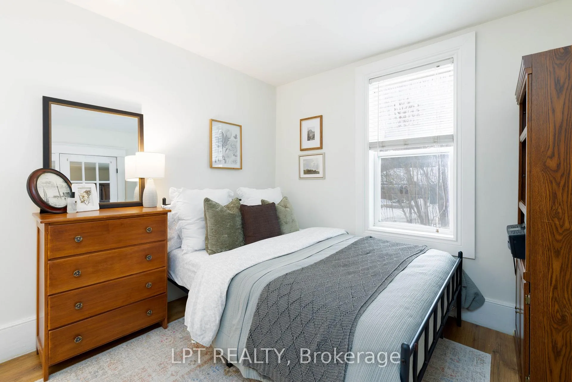 Photo 20 of 408 Main Street E, Shelburne — HOMEH