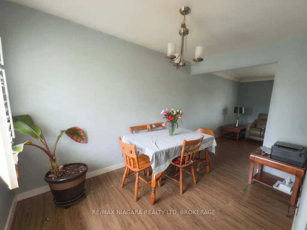 Photo 9 of 6774 Glendoone Street, Niagara Falls, Stamford — HOMEH