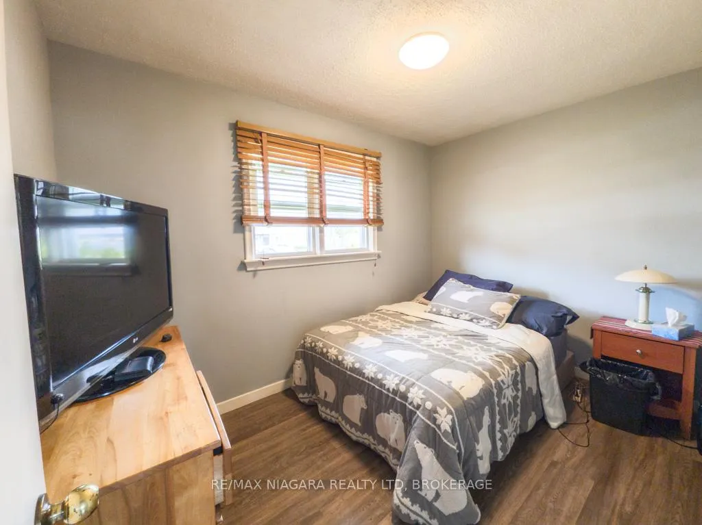 Photo 12 of 6774 Glendoone Street, Niagara Falls, Stamford — HOMEH