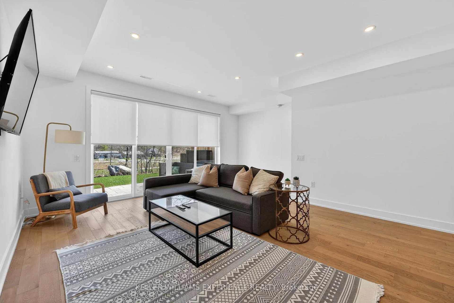 Photo 10 of 31 Rockmount Crescent, Gravenhurst, Muskoka (S) — HOMEH