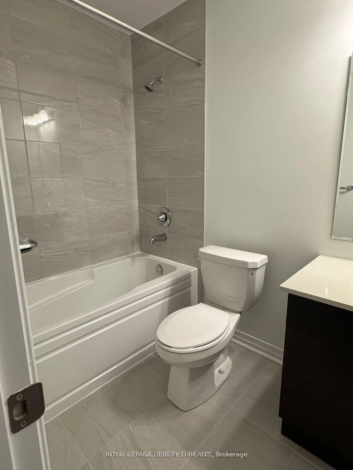 Photo 10 of Unit 503, 480 Gordon Krantz Avenue, Milton, Walker — HOMEH