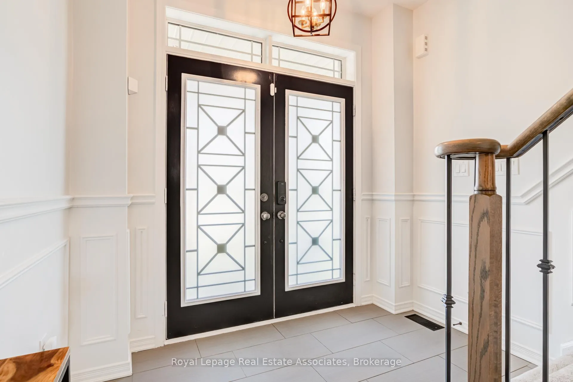 Photo 5 of 26 Patterson Drive, Haldimand — HOMEH