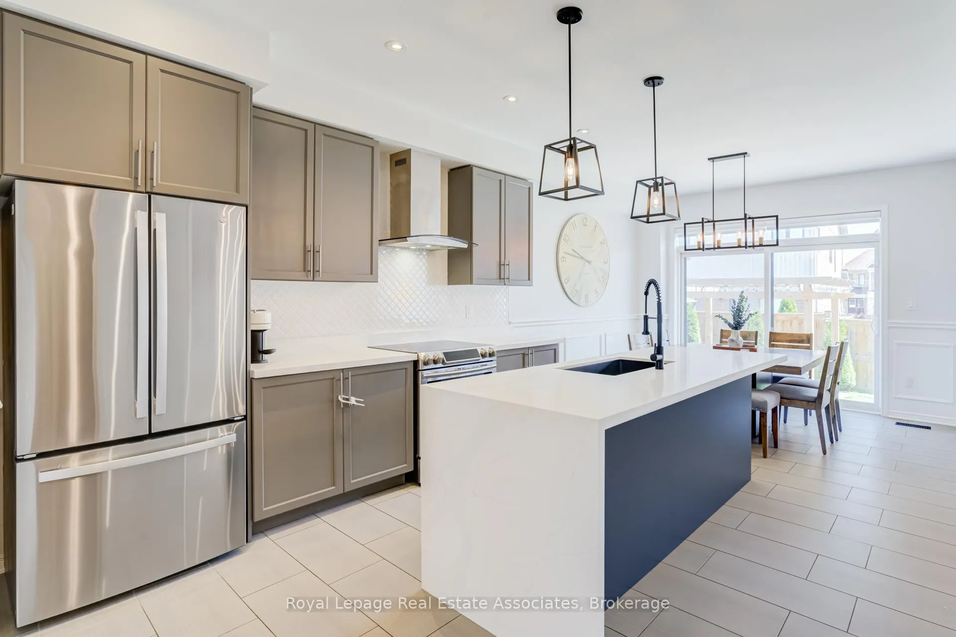 Photo 7 of 26 Patterson Drive, Haldimand — HOMEH