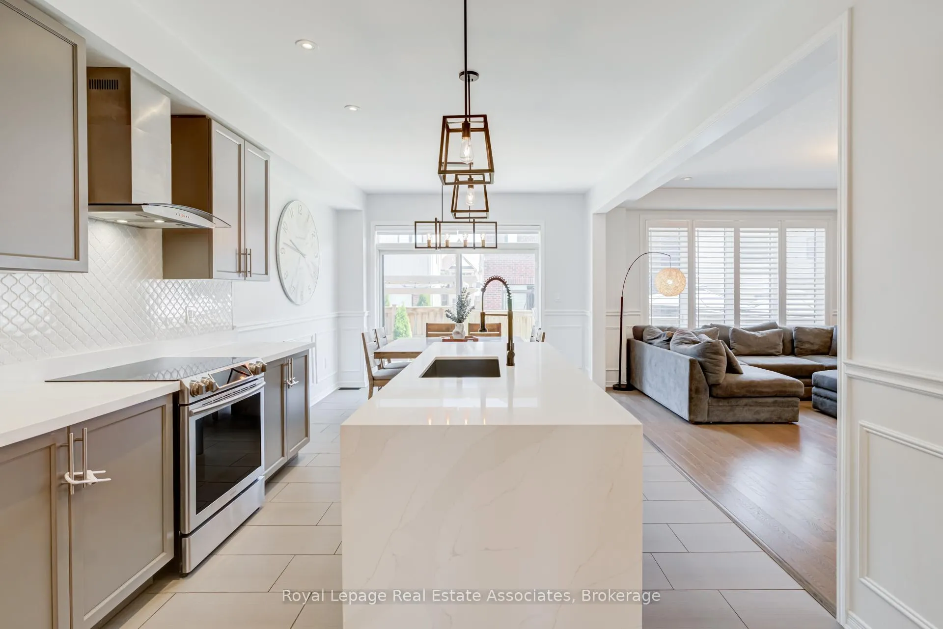 Photo 8 of 26 Patterson Drive, Haldimand — HOMEH