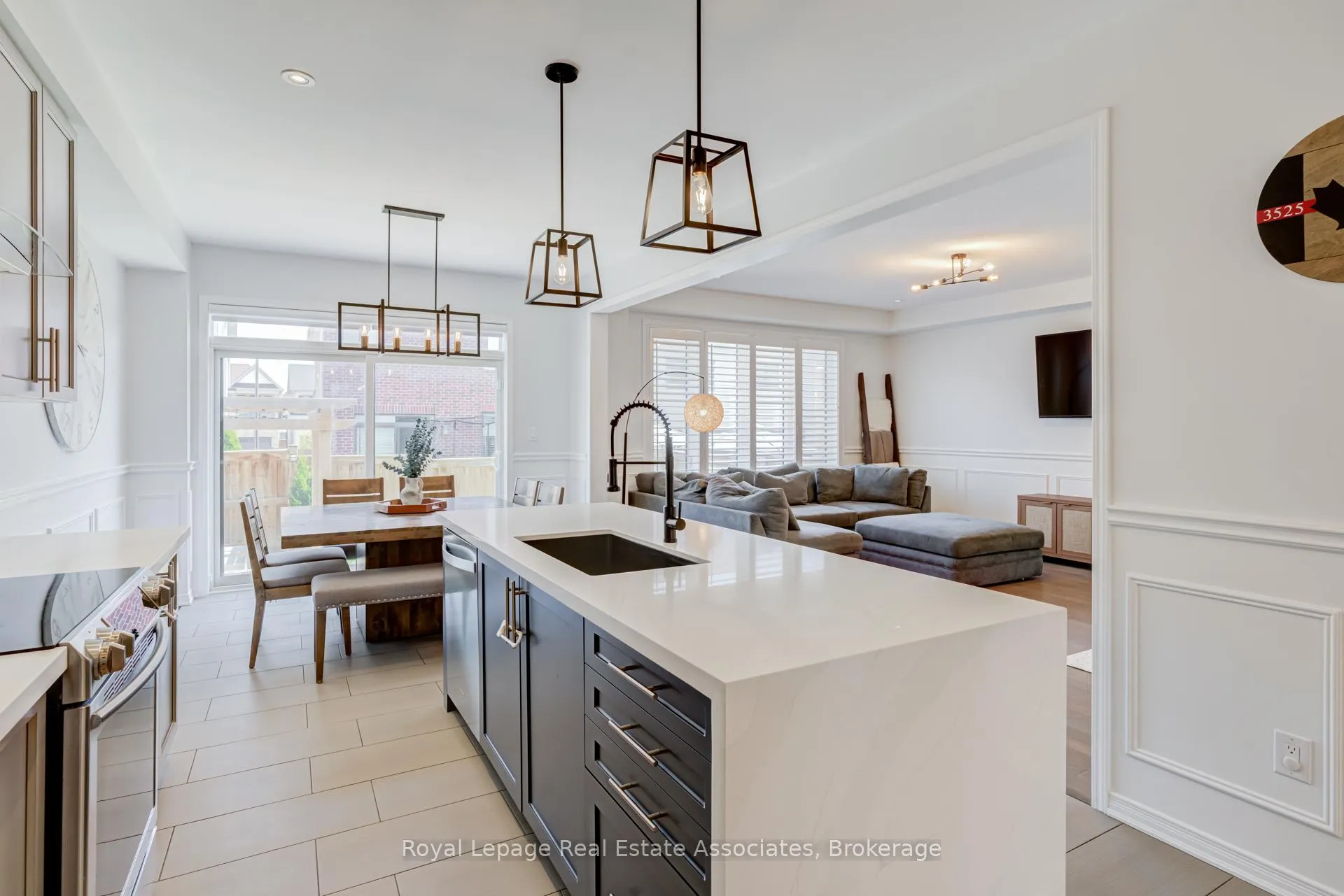 Photo 12 of 26 Patterson Drive, Haldimand — HOMEH