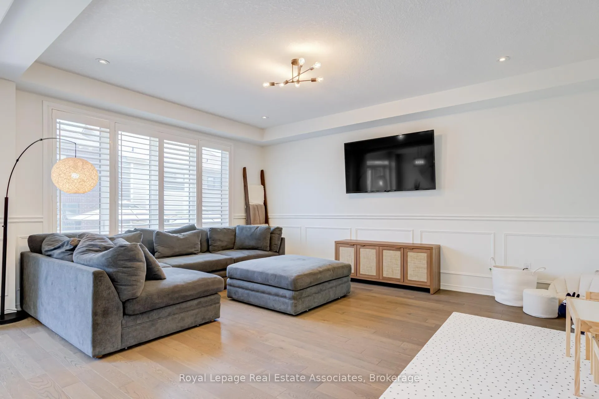 Photo 16 of 26 Patterson Drive, Haldimand — HOMEH