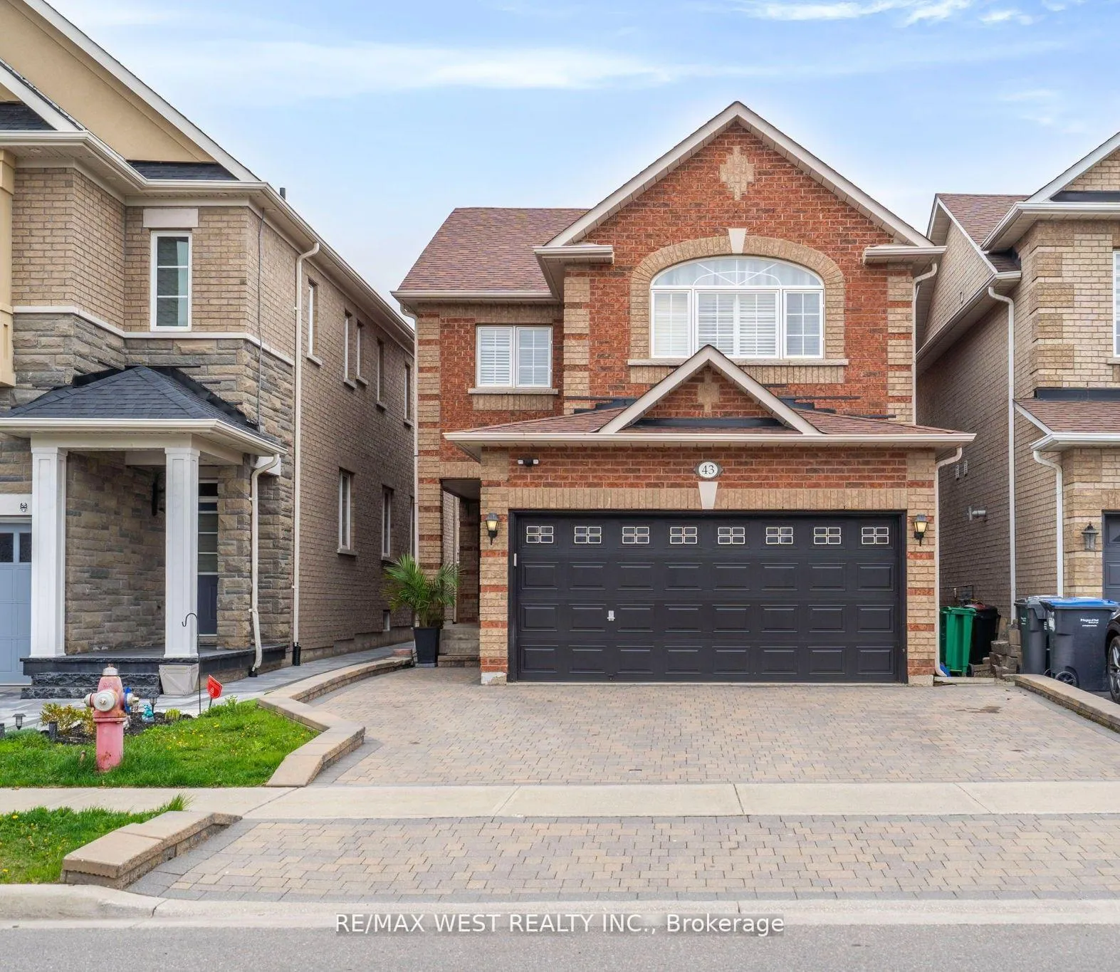 Photo 1 of 43 Humbershed Crescent, Caledon, Bolton West — HOMEH