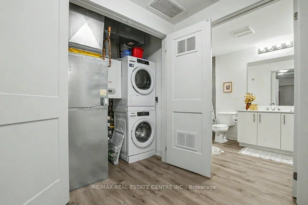 Photo 25 of Unit 231, 110 Fergus Avenue, Kitchener, Stanley Park — HOMEH