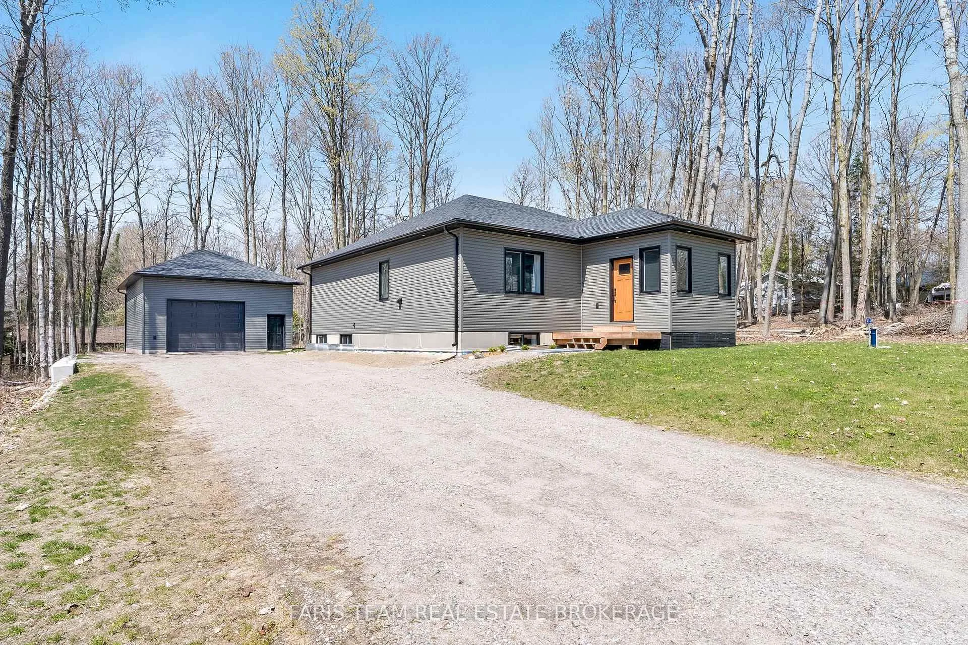 Photo 2 of 6 Fairlawn Grove, Tiny, Rural Tiny — HOMEH
