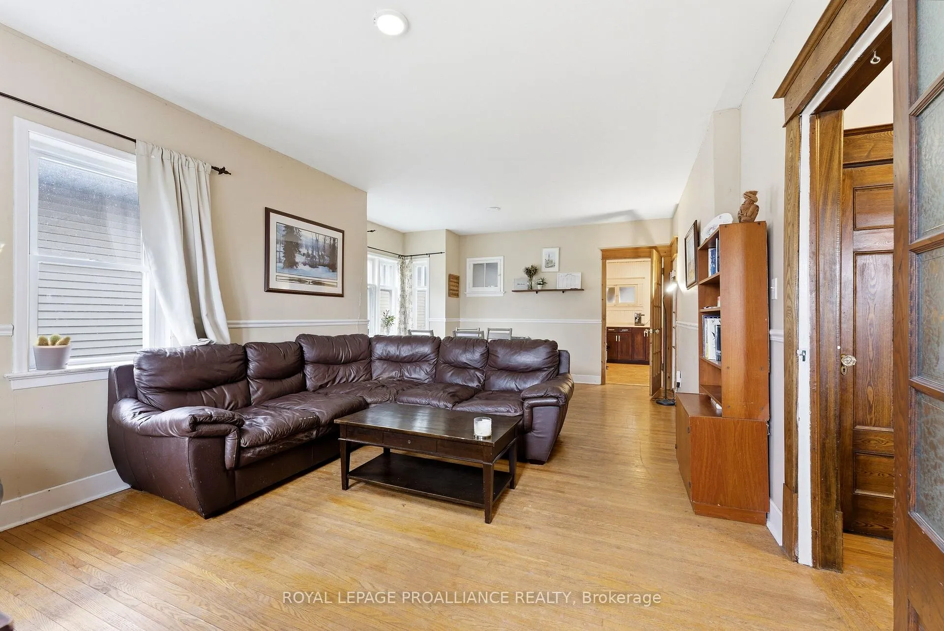 Photo 9 of 14 Isabel Street, Belleville, Belleville Ward — HOMEH