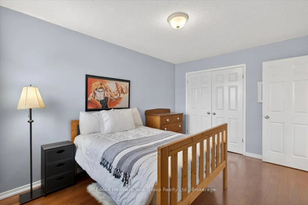 Photo 21 of 50 Mcleod Drive, Aurora, Aurora Heights — HOMEH