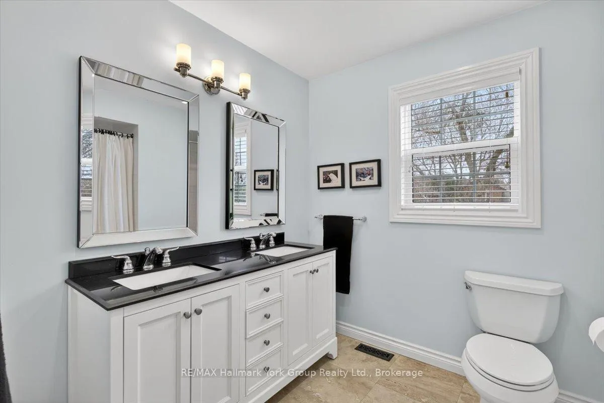 Photo 22 of 50 Mcleod Drive, Aurora, Aurora Heights — HOMEH