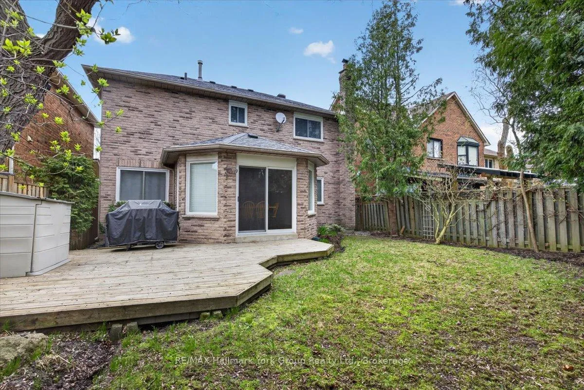 Photo 37 of 50 Mcleod Drive, Aurora, Aurora Heights — HOMEH