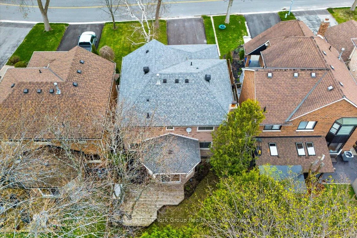 Photo 40 of 50 Mcleod Drive, Aurora, Aurora Heights — HOMEH