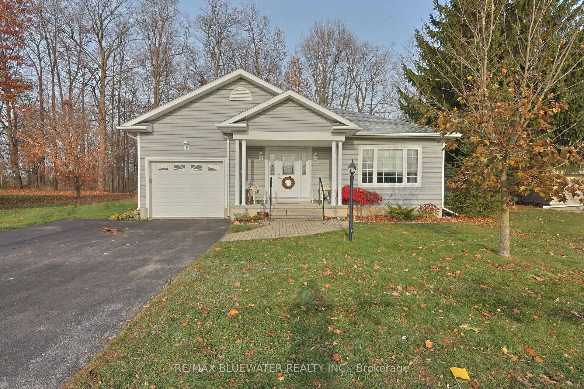 Photo 1 of 363 Shannon Boulevard, South Huron, Stephen — HOMEH