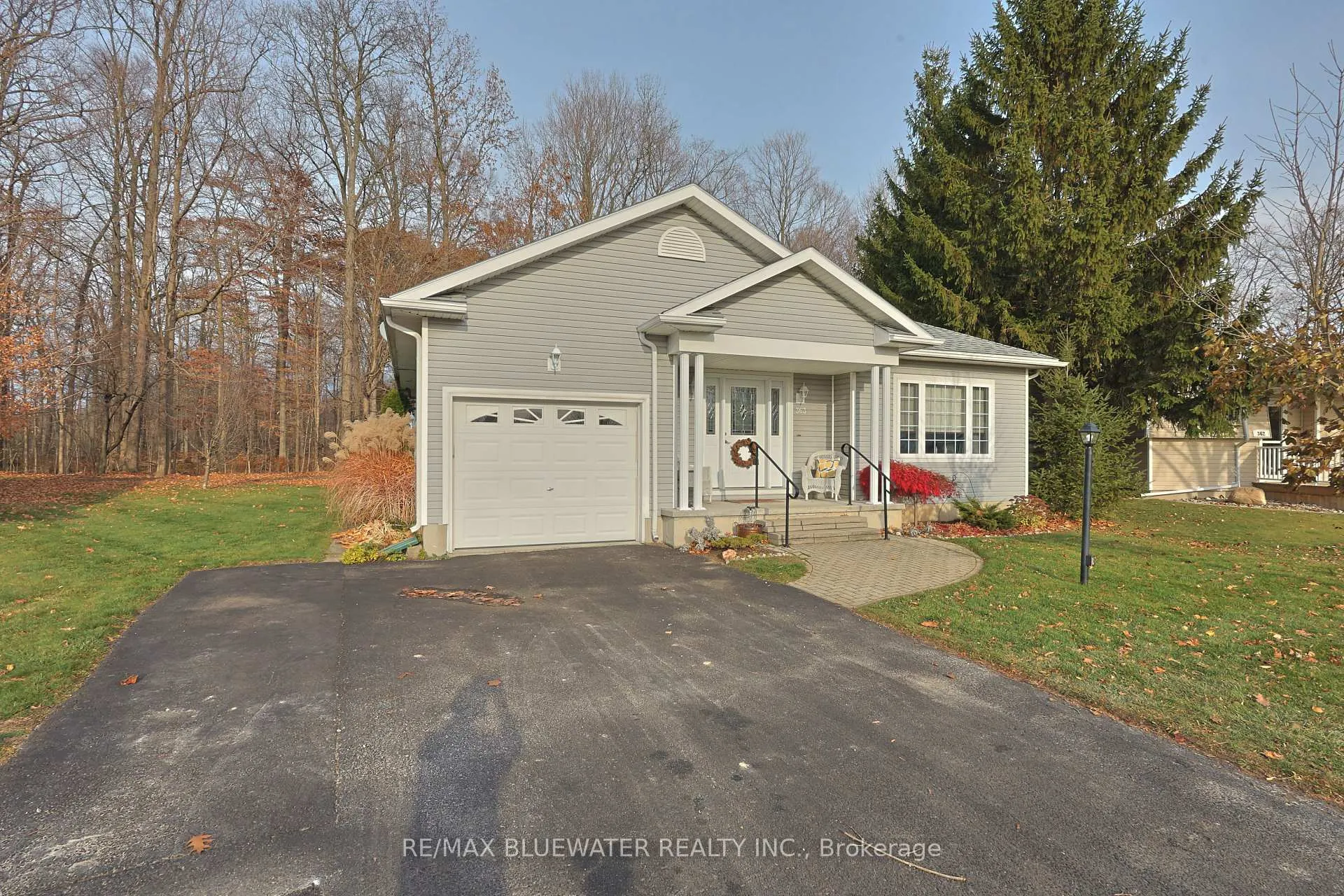Photo 6 of 363 Shannon Boulevard, South Huron, Stephen — HOMEH