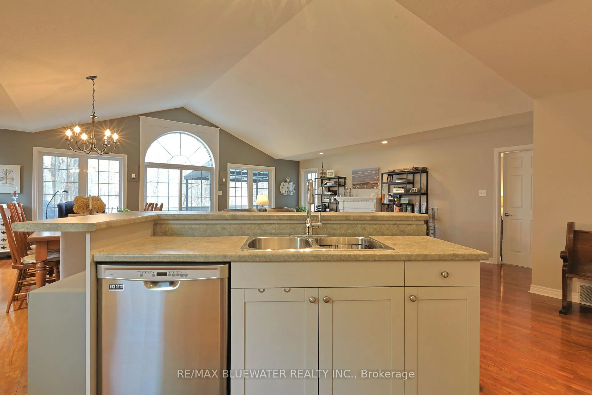 Photo 14 of 363 Shannon Boulevard, South Huron, Stephen — HOMEH