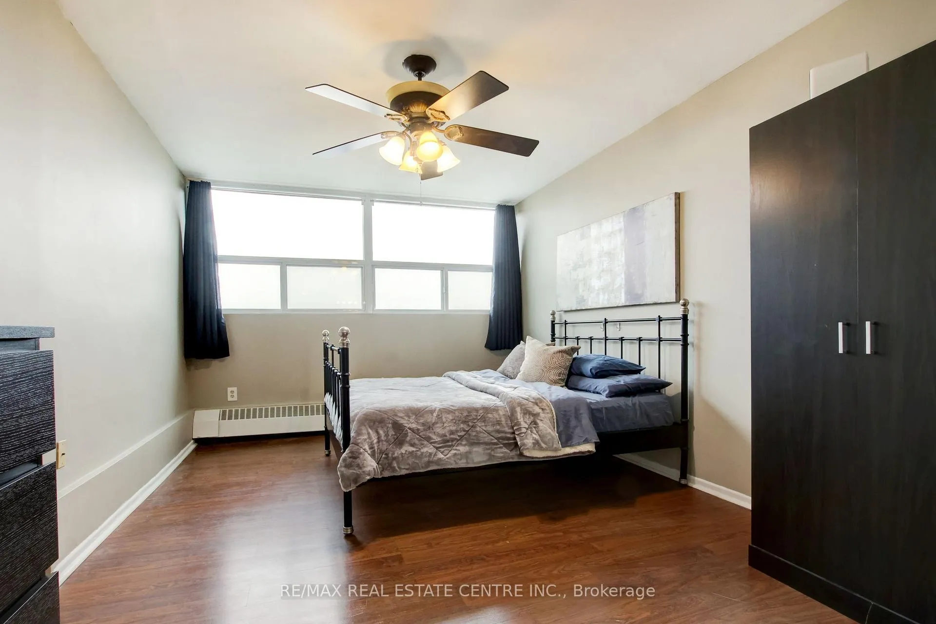 Photo 16 of Unit 1202, 2345 Confederation Parkway, Mississauga, Cooksville — HOMEH