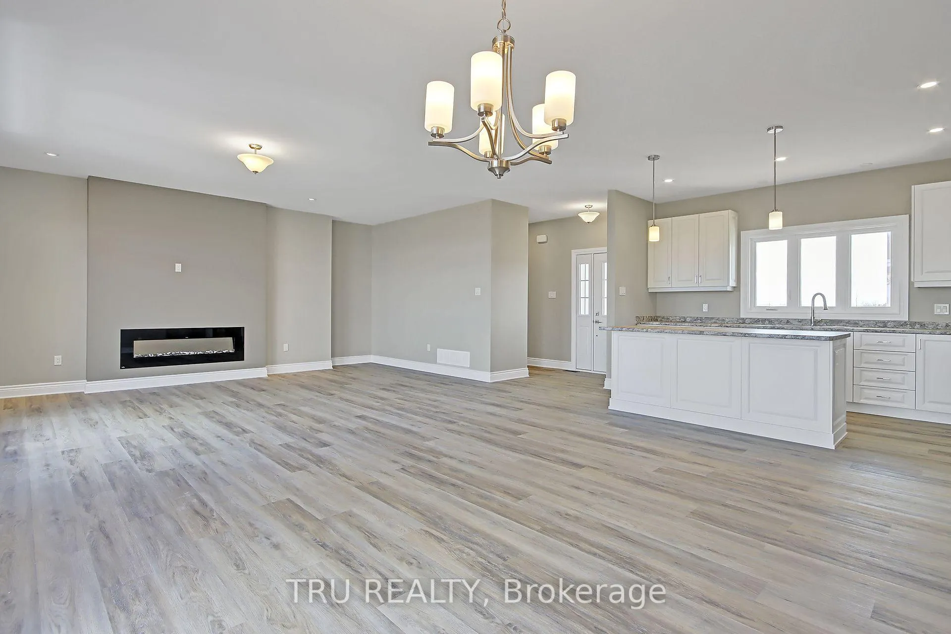 Photo 4 of Unit Unit A, 3654 Twin Elms Road, Ottawa, South of Fallowfield Road — HOMEH