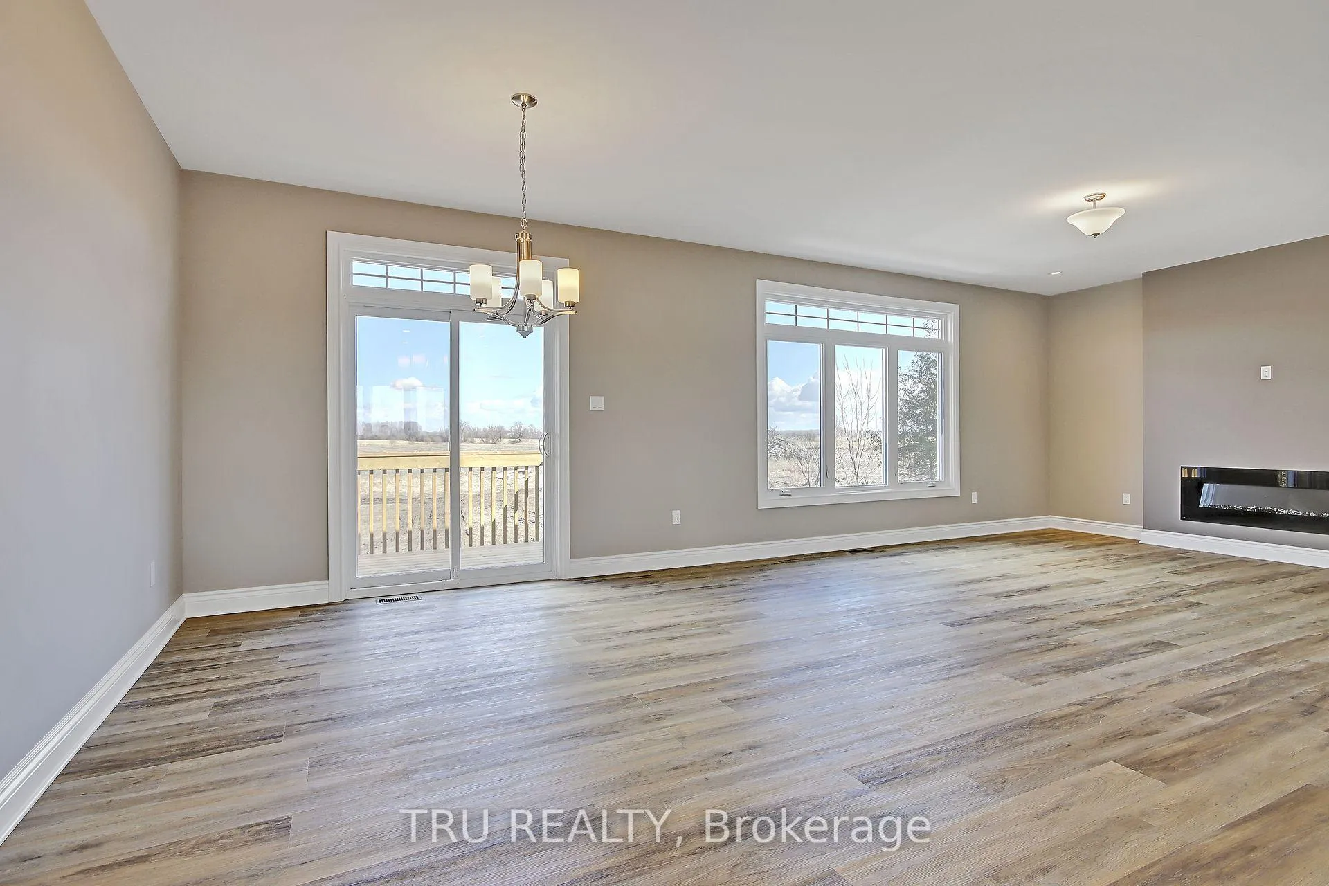 Photo 6 of Unit Unit A, 3654 Twin Elms Road, Ottawa, South of Fallowfield Road — HOMEH