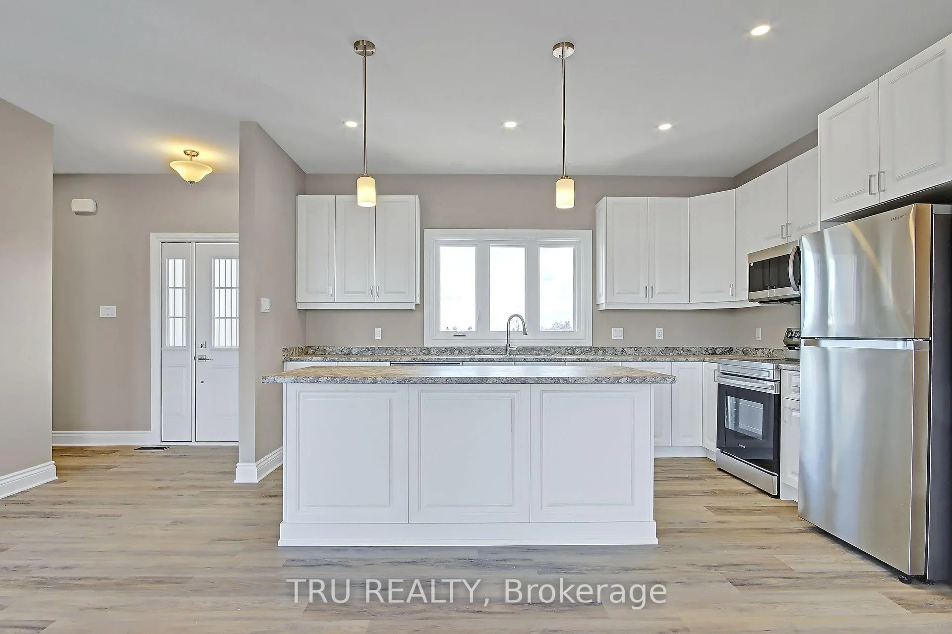 Photo 11 of Unit Unit A, 3654 Twin Elms Road, Ottawa, South of Fallowfield Road — HOMEH