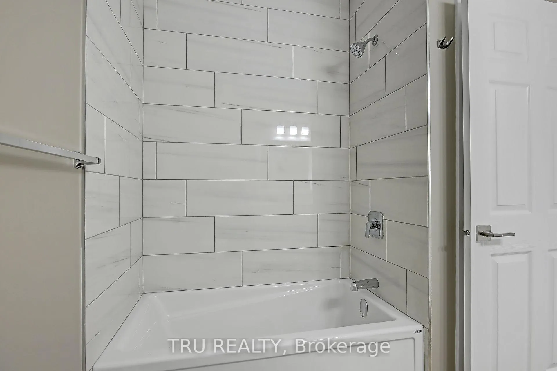 Photo 24 of Unit Unit A, 3654 Twin Elms Road, Ottawa, South of Fallowfield Road — HOMEH