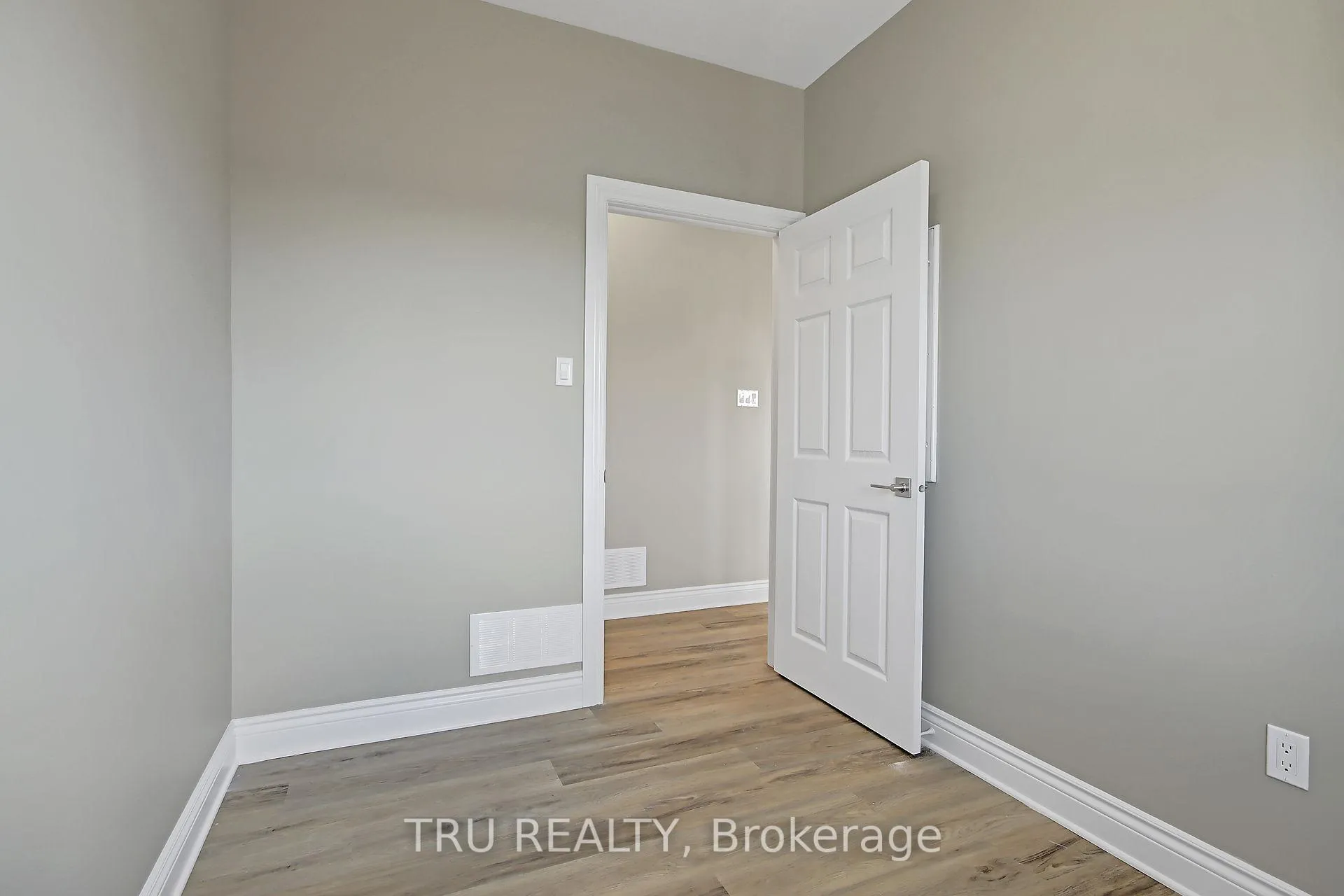 Photo 31 of Unit Unit A, 3654 Twin Elms Road, Ottawa, South of Fallowfield Road — HOMEH