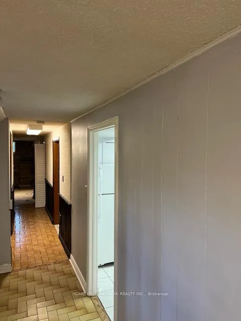 Photo 2 of Unit Lower Level, 1216 Shamir Crescent, Mississauga, Erindale — HOMEH