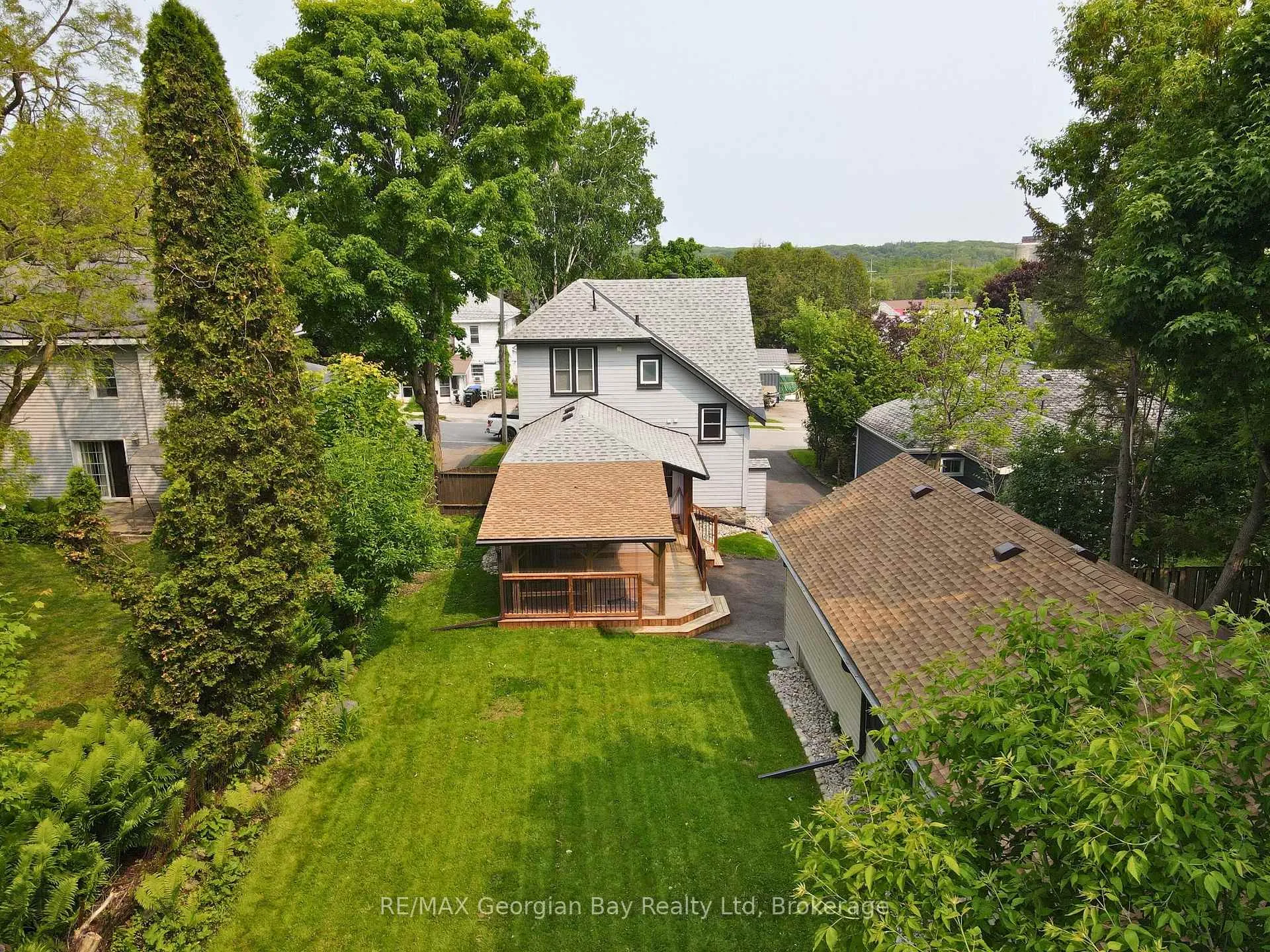 Photo 33 of 641 Bay Street, Midland — HOMEH