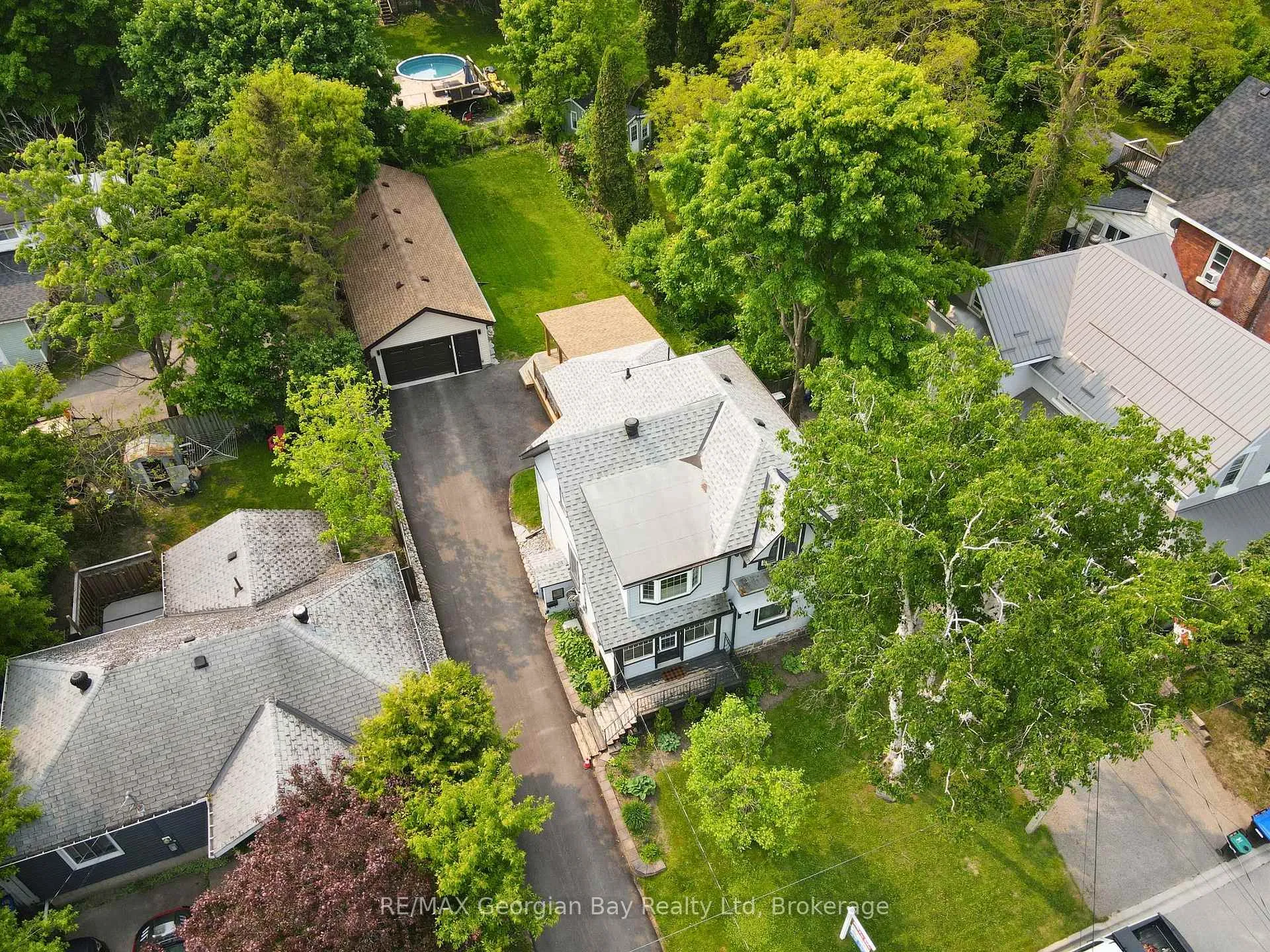 Photo 34 of 641 Bay Street, Midland — HOMEH