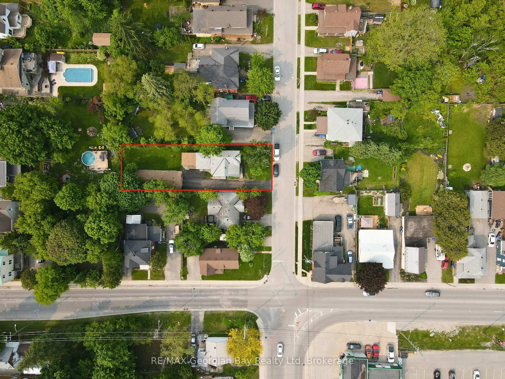 Photo 35 of 641 Bay Street, Midland — HOMEH