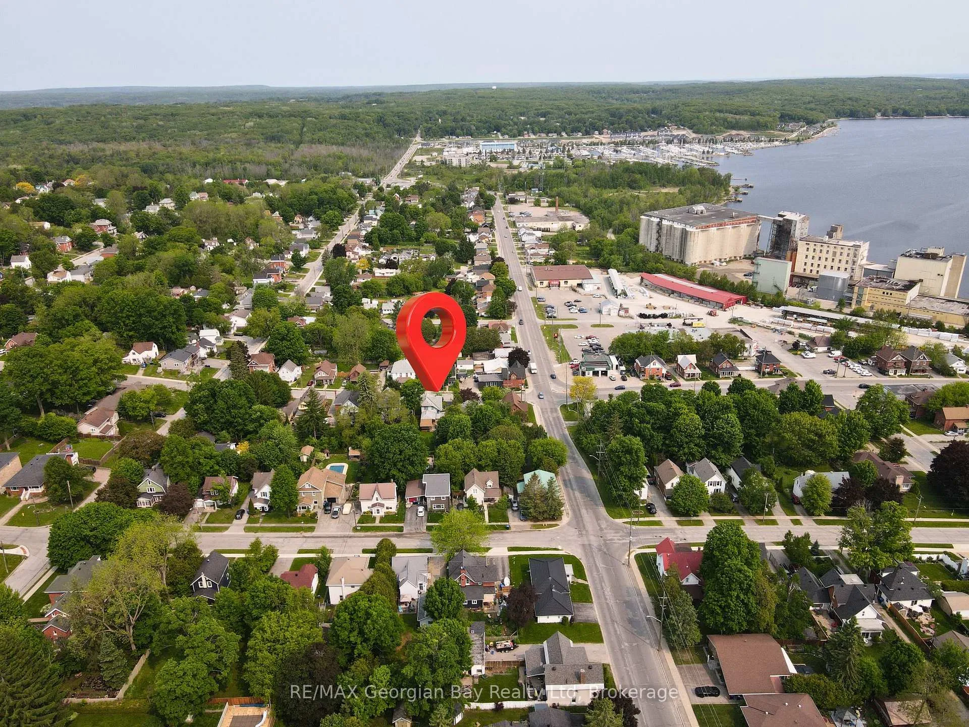 Photo 38 of 641 Bay Street, Midland — HOMEH