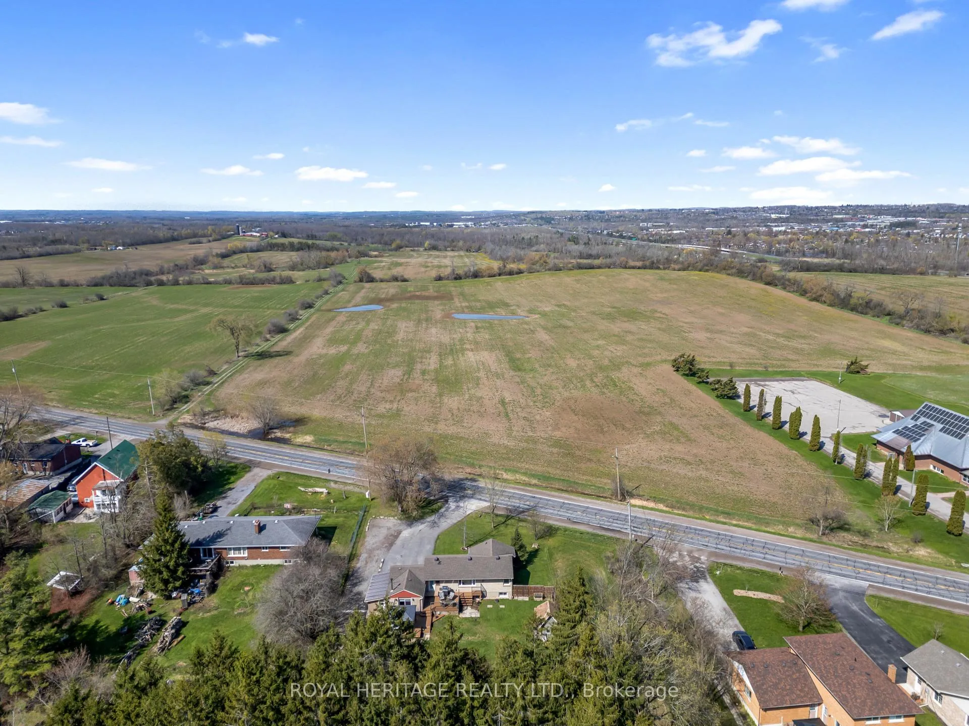 Photo 8 of 4003 Wallace Point Road, Peterborough, Ashburnham Ward 4 — HOMEH