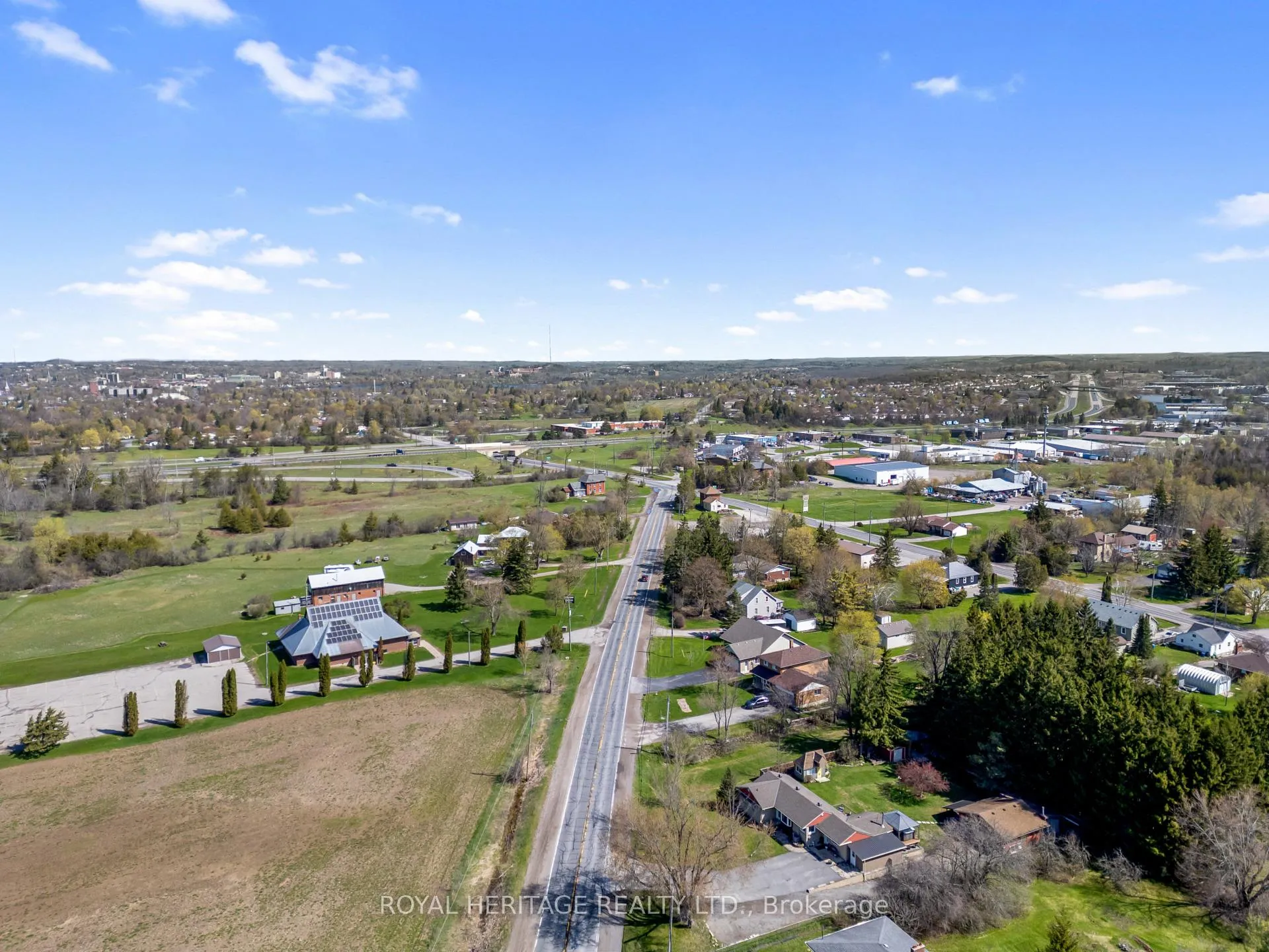 Photo 9 of 4003 Wallace Point Road, Peterborough, Ashburnham Ward 4 — HOMEH
