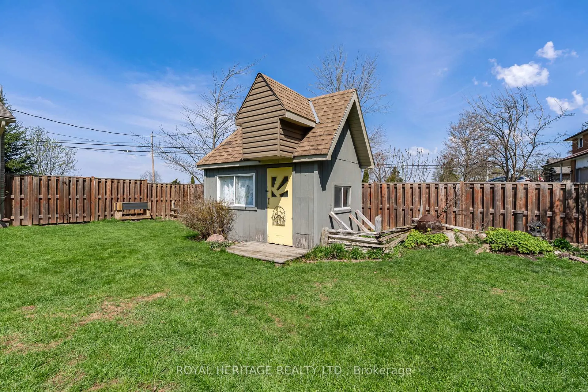 Photo 12 of 4003 Wallace Point Road, Peterborough, Ashburnham Ward 4 — HOMEH